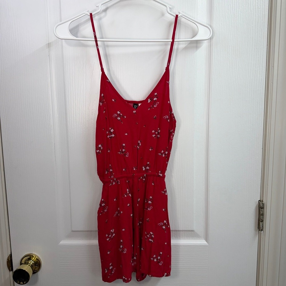 H&M Divided red floral adjustable pocket v-neck casual romper jumpsuit dress 0